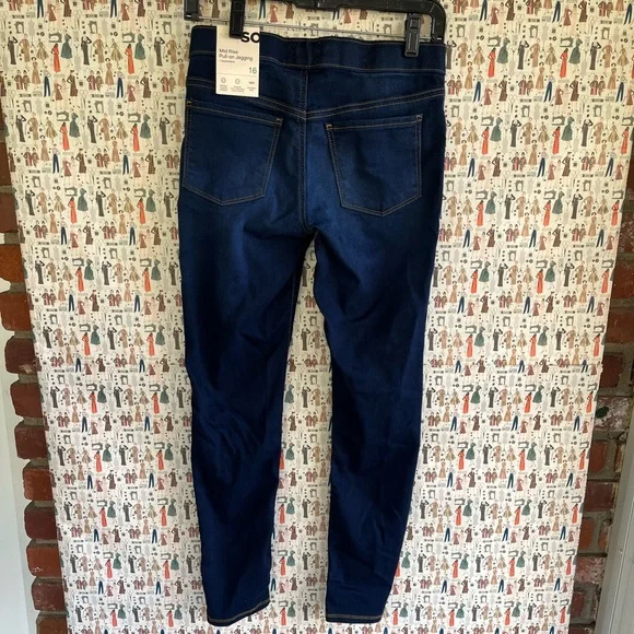 SO mid-rise jeggings 🖤 - Picture 5 of 8